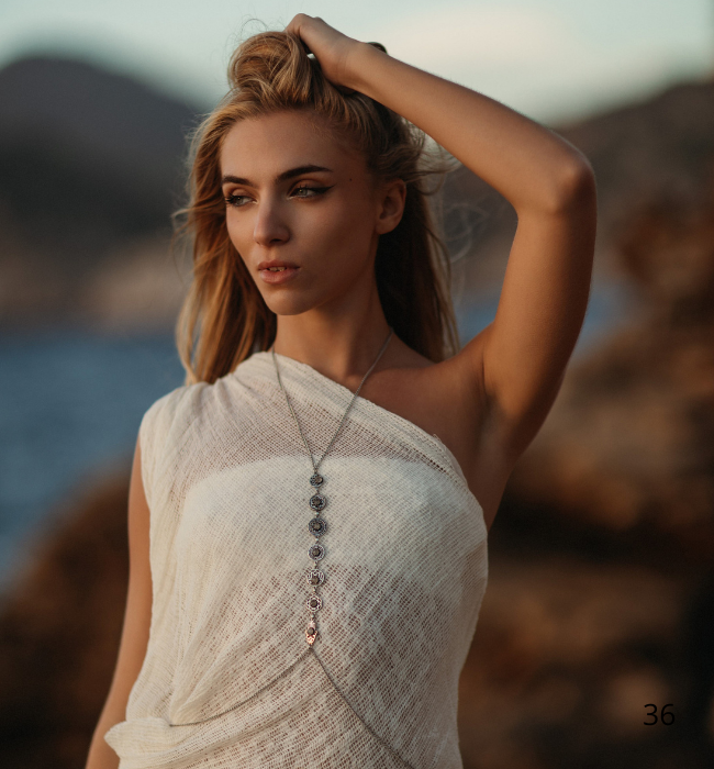 Cadena de cuerpo plata boho/ piedra lunar empoderamiento