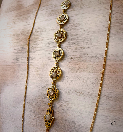 Cadena de cuerpo dorada boho/ Mándalas y piedras de luna