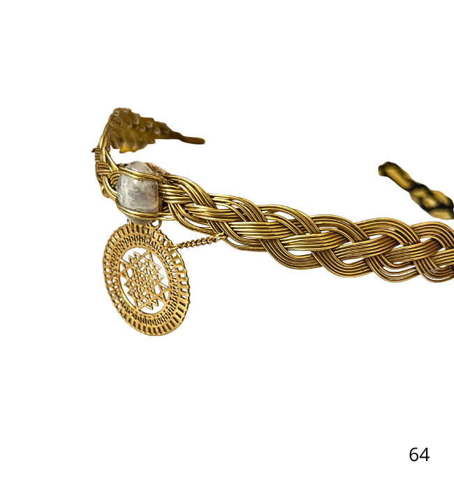 Tiara trenzada dorada boho/ Geometría y piedra lunar