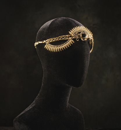 Tiara hecha a mano con piedra de obsidiana