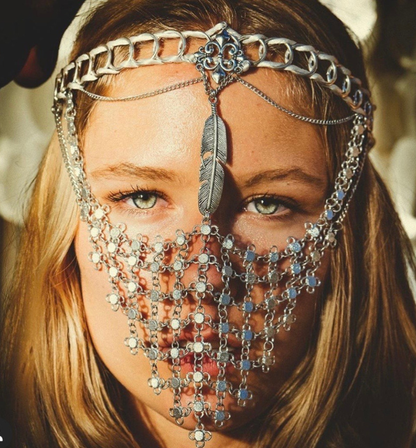 Tiara mascara pluma plata/ Boho mística